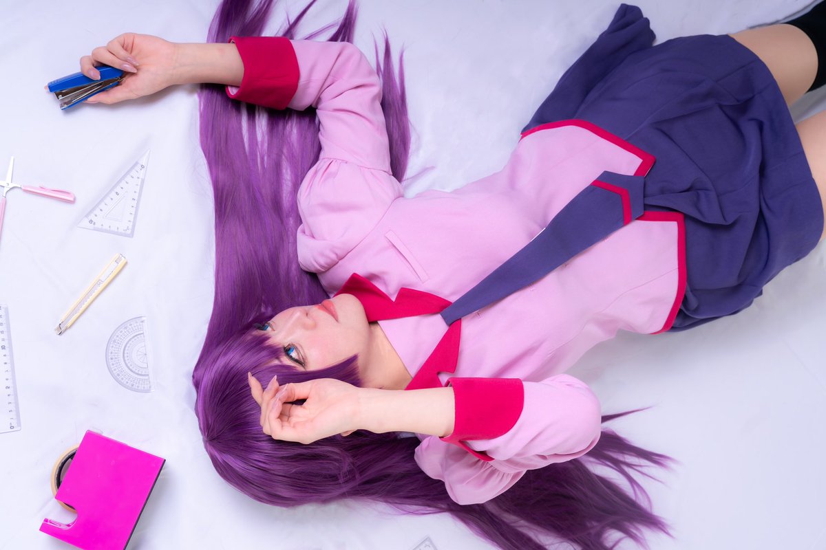 yuco8910's tweet photo. 【Cosplay】

⋆┈┈┈┈┈┈┈┈┈┈┈┈┈┈┈⋆

                      化物語

         🦀戦場ヶ原ひたぎ🦀

⋆┈┈┈┈┈┈┈┈┈┈┈┈┈┈┈⋆

photo📸我次郎さん
(@gazirock )

 #20231118ここが我々の私立直江津高校だ https://t.co/lNPTdtij2c