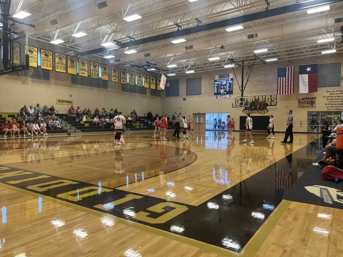 Congrats to our Lady Buffs on winning their home opener vs Bellville. 
#GiddingsBuffaloes
