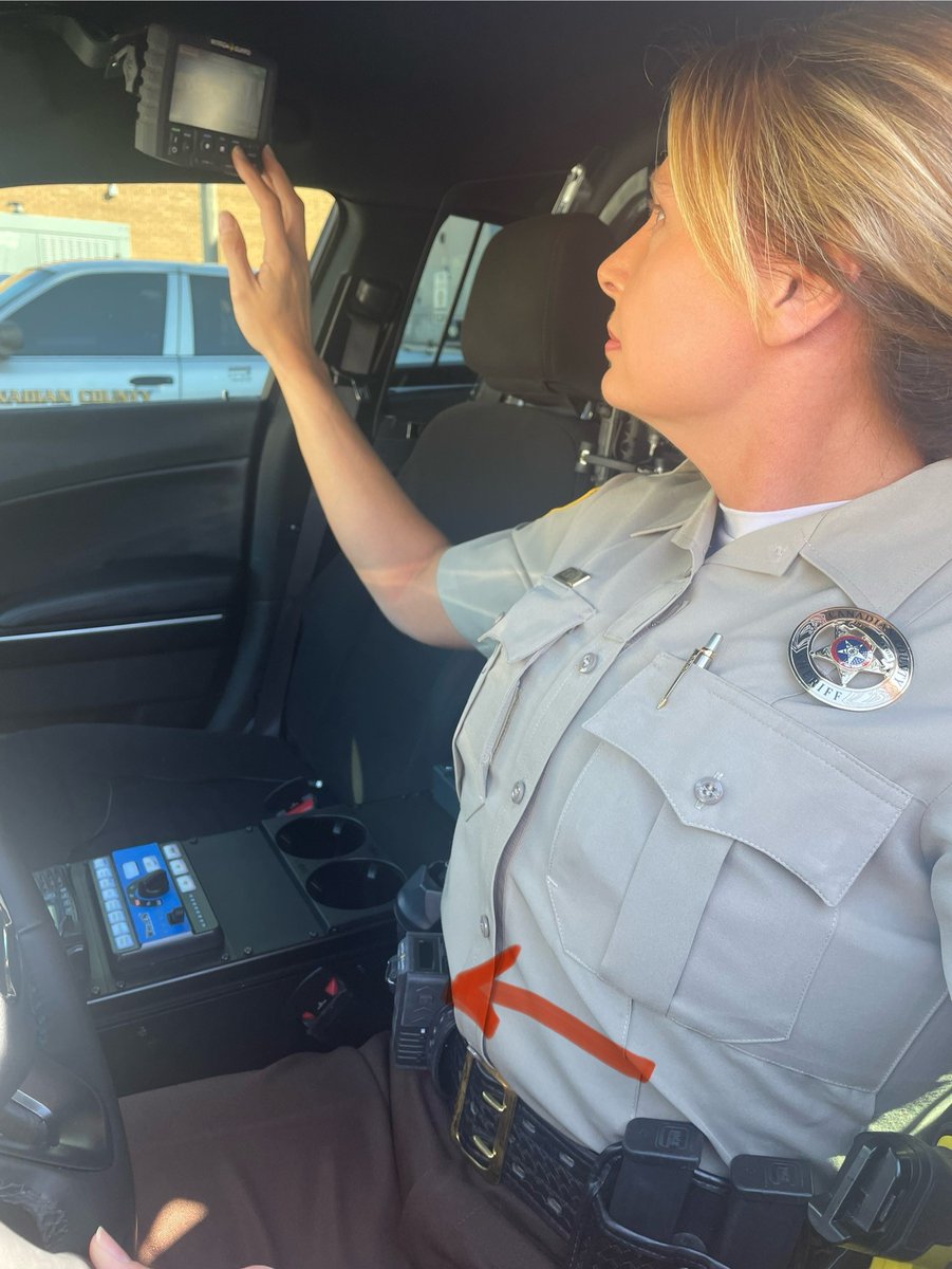 Canadian Co Sheriff tweet media