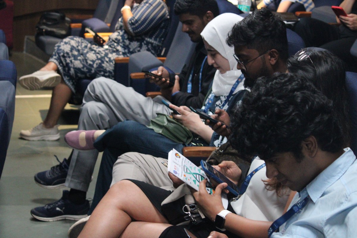 FGE2023's tweet photo. Session 1 of day 3 ended with poster session 2 and followed by a fun quiz session for all the participants @FGE2023 @bitsgoa  @IGIBSocial #FGE23Goa #FGe2023Goa https://t.co/ofbuSS0GX9