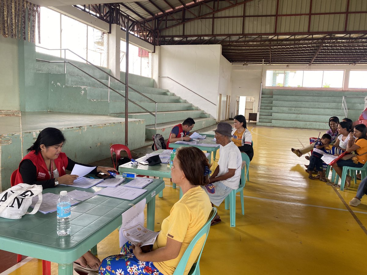 krizmuffin07's tweet photo. ATM: Conducted Set 12C and Set 12D registration at Barangay Ladgaron, Claver, Surigao del Norte.

#DSWDmymalasakit
#BawatBuhayMahalagaSaDSWD https://t.co/ymzZOZ8CBo