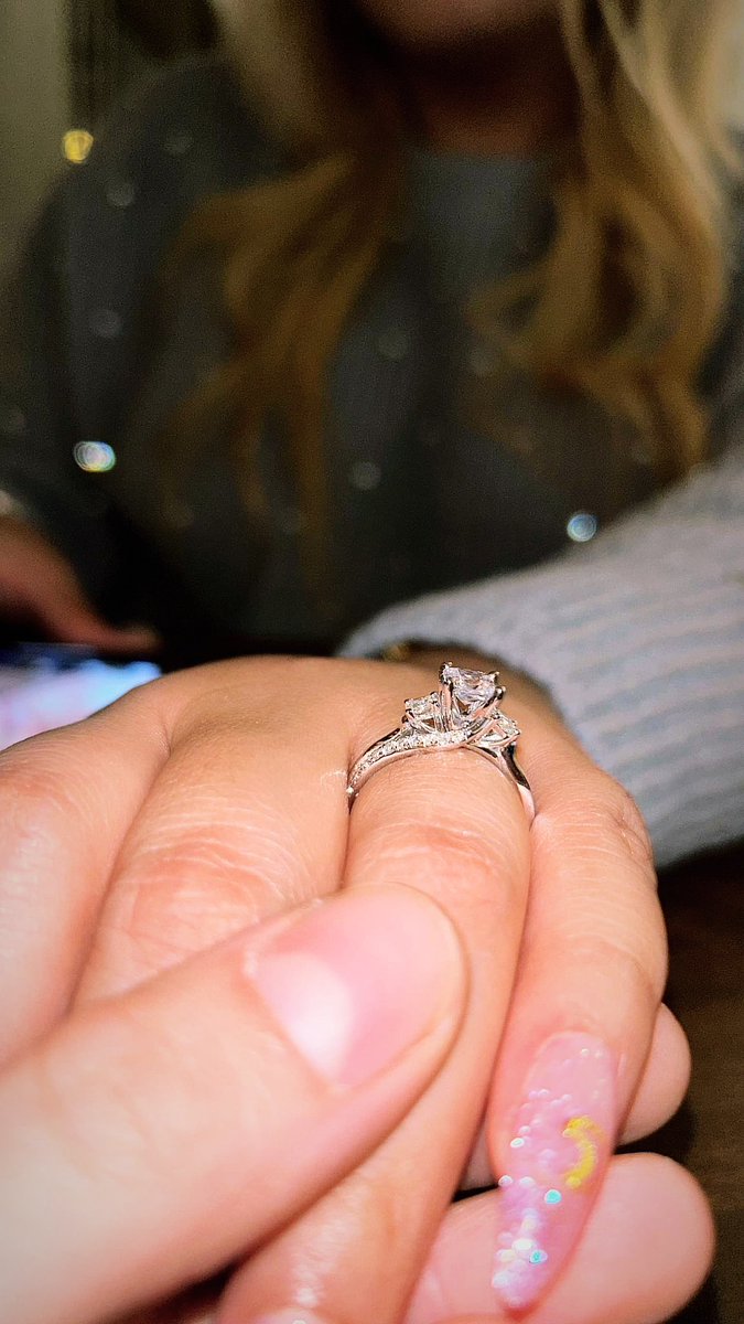 I said yes 💍🥰✨

<a href="/VioletCapz_/">Violet♥️🇲🇽</a>  ❤️😻