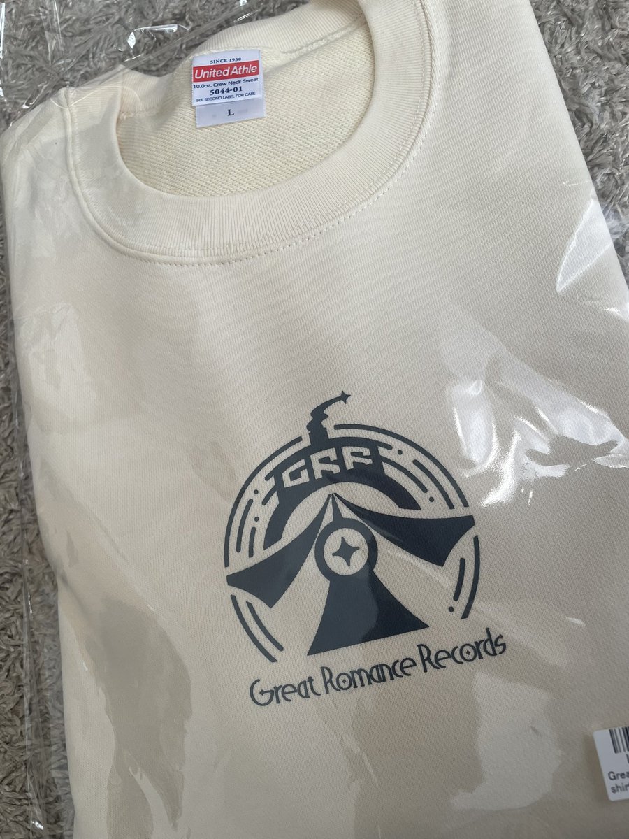 knd_10101225's tweet photo. トレーナー届いたー!!!さえチおめでとう!!!!これからも応援してるよ〜!
#GRRS https://t.co/mMJJZjF00v