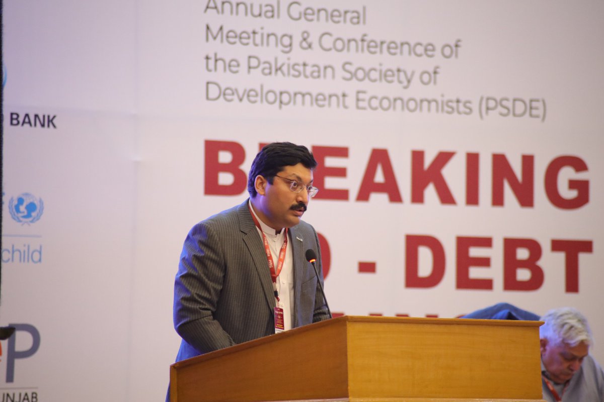 PIDEpk's tweet photo. @ahmad_pide delivers a warm welcome at the 37th Annual General Meeting & Conference of PSDE. With a focus on 'Breaking the Aid-Debt Chains,' the event aims to explore sustainable, home-grown solutions for Pakistan's economic challenges. Exciting four days ahead! #PSDEConference https://t.co/l4UTouGyng