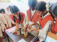ishavidhya's tweet photo. Science Exhibition 

Students of Isha Vidhya Nagercoil exhibited projects that included the separation of oil and water, holograms, DNA isolation, hemodialysis, and more. The Principal and Vice Principal praised their enthusiastic efforts and awarded prizes to the winners. https://t.co/3ByrZ30uYF