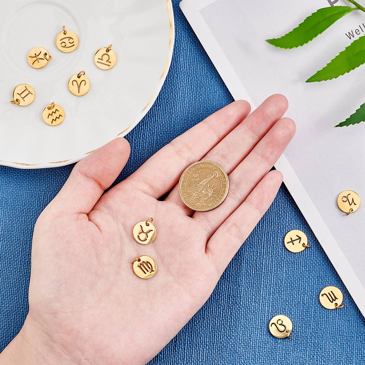 FrPandahall's tweet photo. 🏹Breloque Constellation en Acier Inoxydable Doré
Acheter👉https://t.co/LWFb6FUAl2
#PandaHal #diy #jewelryfindings #signe #Constellation https://t.co/UPVCEQ0ypU