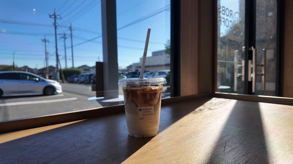 sunarin628's tweet photo. ロブソンコーヒー☕︎
気になっていたけど、入ってみた。
カフェラテ美味しい😋 https://t.co/nUCDSzeYYA