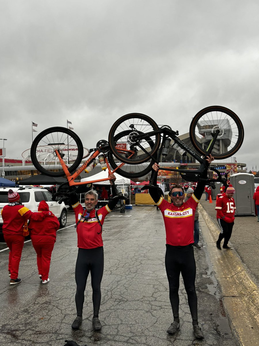 Stephen Hardy tweet media