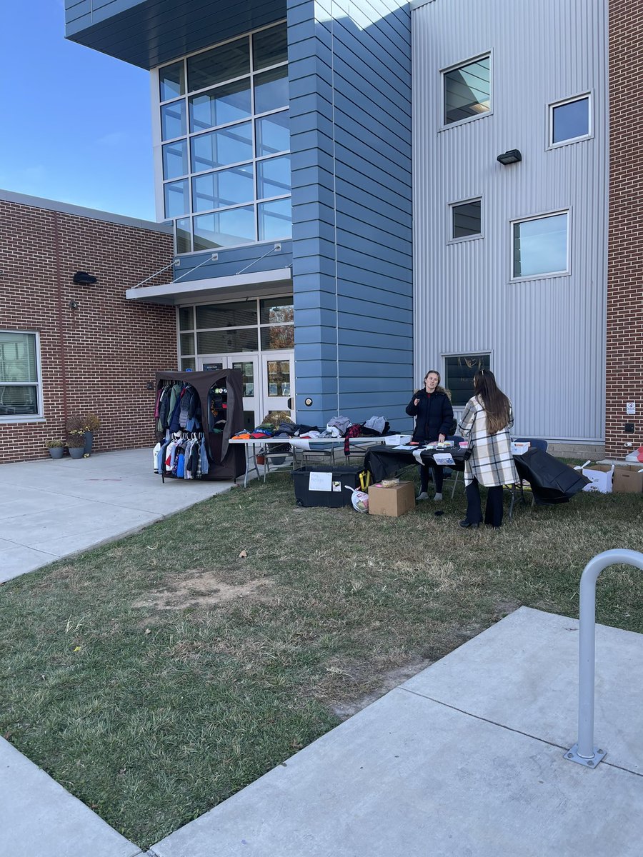 Alexandra West, MA, NCC (@mswestcsf) on Twitter photo Our First Annual LES Turkey Trot🦃❤️Part two! Featuring our resource tables and some special visitors! <a href="/Lansdowne_ES/">Lansdowne Elementary</a> @MyriamYarbrough <a href="/BaltCoPS/">Baltimore County Public Schools</a> <a href="/amcbride28/">A. McBride</a> <a href="/MsPalmisano/">Andrea Palmisano</a> #CommunitySchool Our First Annual LES Turkey Trot🦃❤️Part two! Featuring our resource tables and some special visitors! <a href="/Lansdowne_ES/">Lansdowne Elementary</a> @MyriamYarbrough <a href="/BaltCoPS/">Baltimore County Public Schools</a> <a href="/amcbride28/">A. McBride</a> <a href="/MsPalmisano/">Andrea Palmisano</a> #CommunitySchool