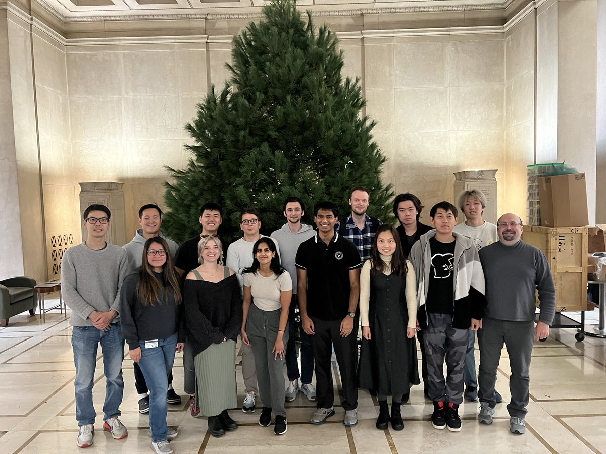 Pre-holiday lab picture! The future of #compchem is bright! Apparently @CmuScience Christmas tree 🎄 is not yet decorated, so we must come back 😅