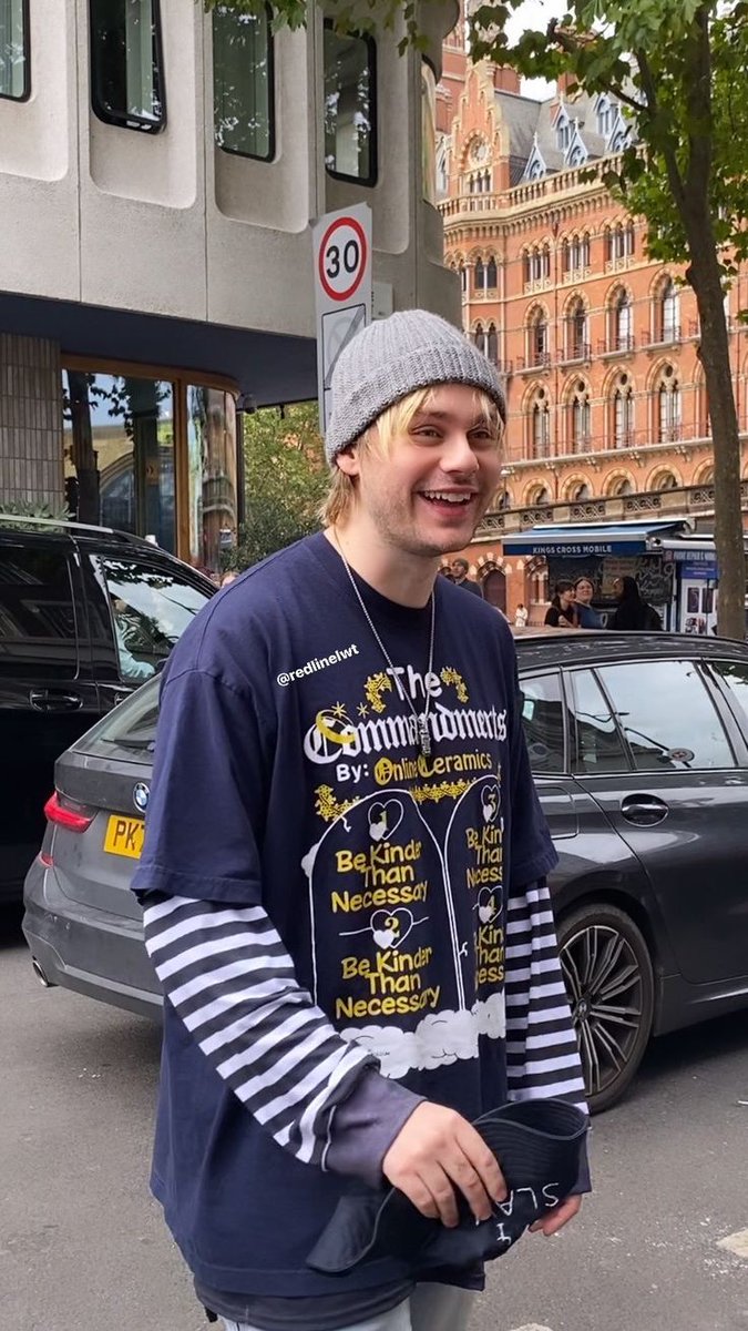 Feliz cumpleaños al amor de mi vida, un hombre maravilloso y talentoso, gracias por llegar a mi vida y compartir de tu amor para mi y nuestros pequeños niños, te amamos y te adoramos con todo el alma querido Mikecito, eres el amor de mi vida! Felicidades en tu nuevo año ❤️