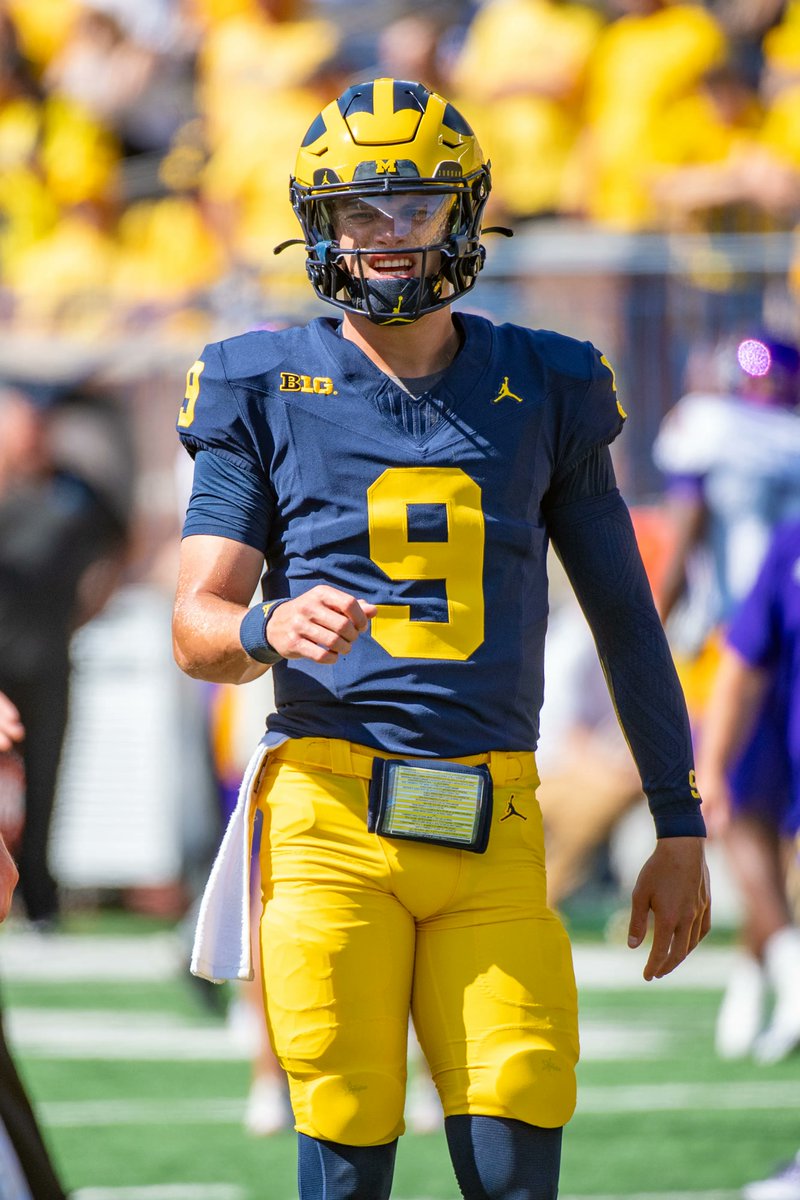 My annual plea to the CFB Gods for Ohio State vs. Michigan to be a color-on-color game. 🙏