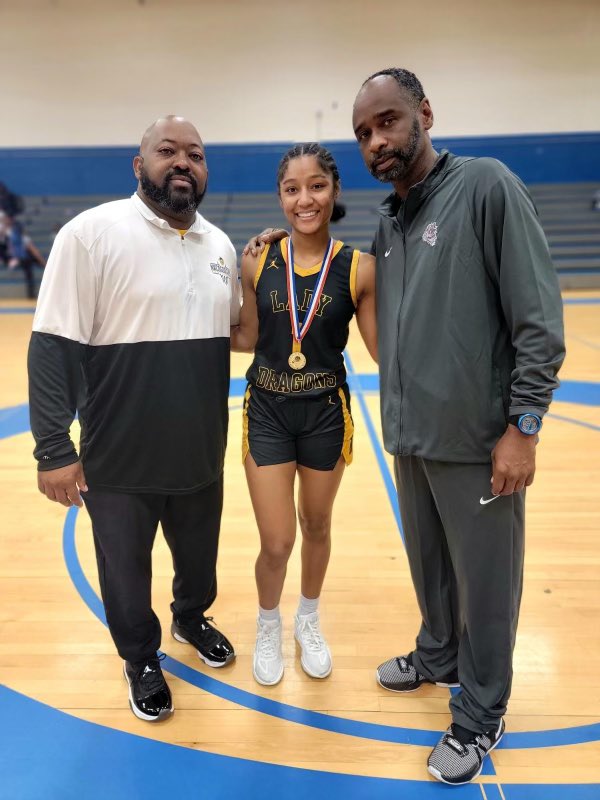agrigsby11's tweet photo. One of our very own was chosen 
 for the All-Tournament team at the Crockett Thanksgiving Tournament! Congratulations Jassidy Fletcher! Keep making your presence felt! 
🏀⛹🏾‍♀️ https://t.co/pk3NPXkLNE