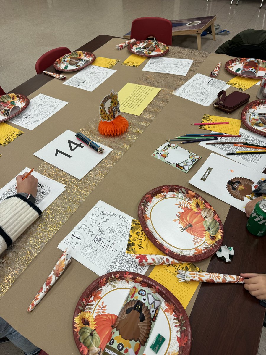 Mr_KJackson's tweet image. Kudos to @OceanDeca for orchestrating a fantastic Friendsgiving event! 🌟🦃 Your hard work and enthusiasm created a memorable gathering amongst your club! Thanks for the invite! #SpartanLegacy