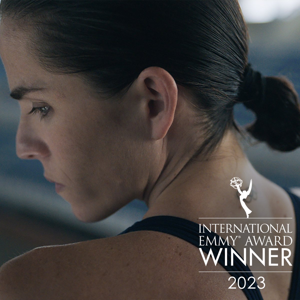 The International Emmy for TV Movie/Mini-Series goes to 'La Caída [Dive]” produced by Madam / Filmadora / Infinity Hill / Amazon #iemmyWIN