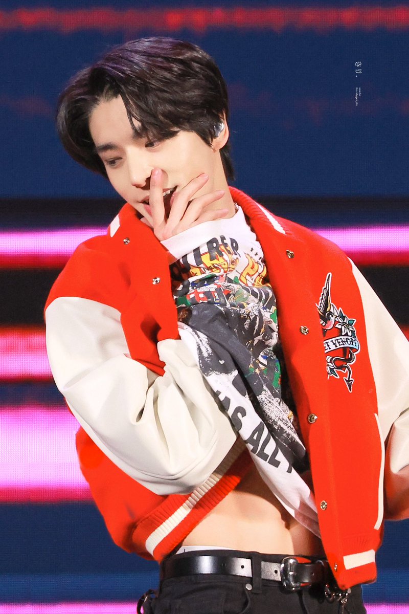 enhypenfansite's tweet photo. [HQ] 231118 EN-CONNECT Night

cr.@/nmrzke 
#ENHYPEN #엔하이픈 #JAKE #제이크
@ENHYPEN @ENHYPEN_members https://t.co/azb36GkIqw