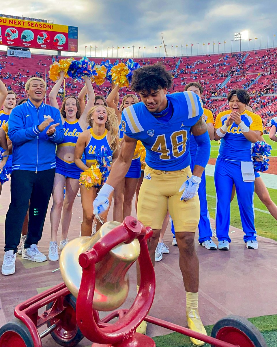 UCLA's tweet image. Still not over our BruWIN this weekend! #BeatSC 🐻 🏆 🔥 @UCLAFootball