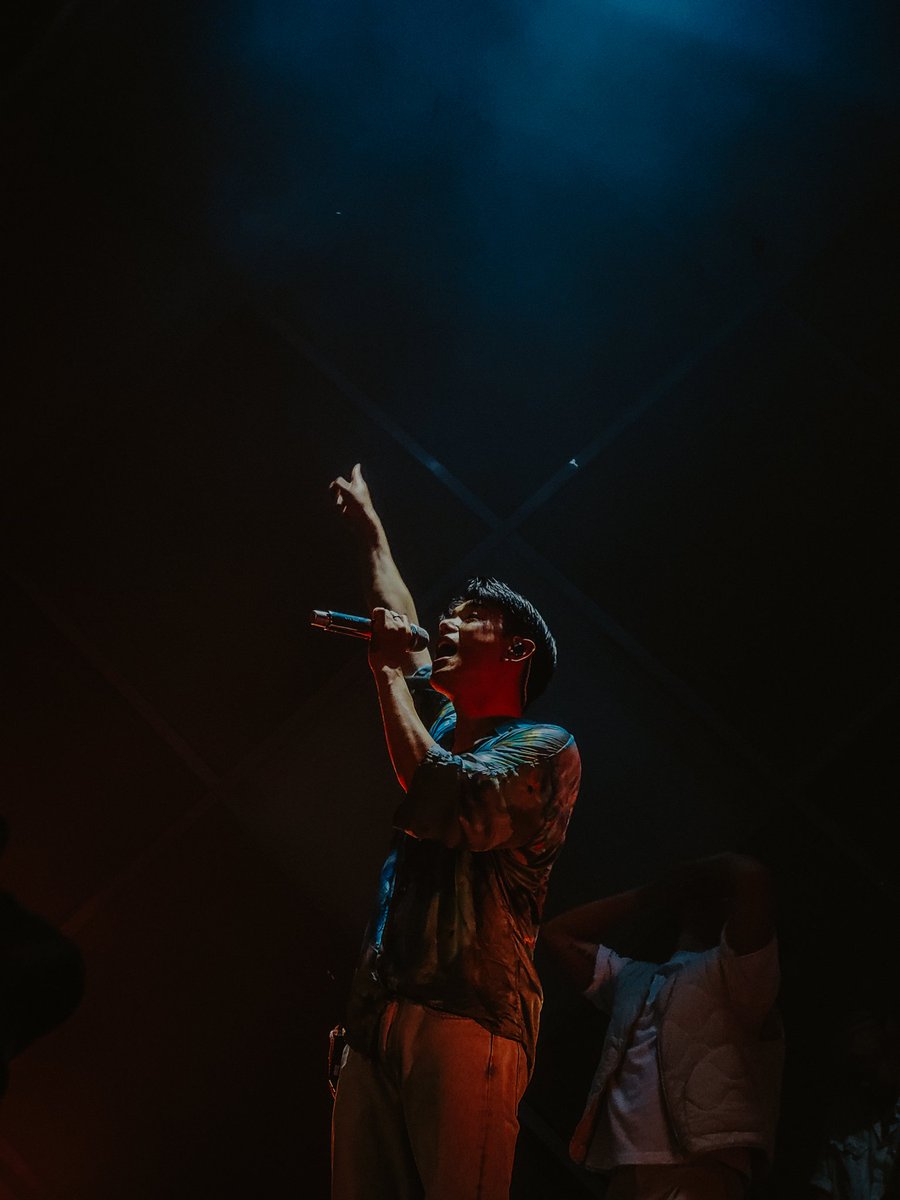 oqueaisadora's tweet photo. I wait this for so long, I ask this concert 68 times (I count it all the tweets) and was more incredible than I imagined. Thank you, you're so kind, so talent, love you.

Please come back soon, okay? Brasil loves you so much

@ericnamofficial #houseonahilltour #ericnam https://t.co/3ZSkpQzy43
