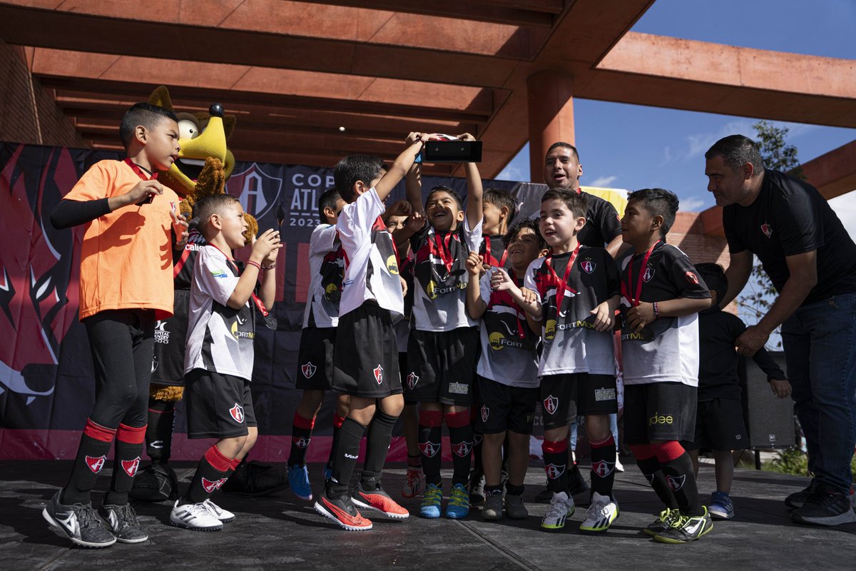 AtlasFC's tweet photo. ¡Último día de actividad de la Copa Atlas FC! ❤️🖤
Gracias a todos los participantes de esta primera edición y muchas felicidades a todos los Campeones y Subcampeones 🦊
¡Nos vemos en la #CopaAtlasFC 2024! 🔴⚫️ https://t.co/gPCYOsqBpj