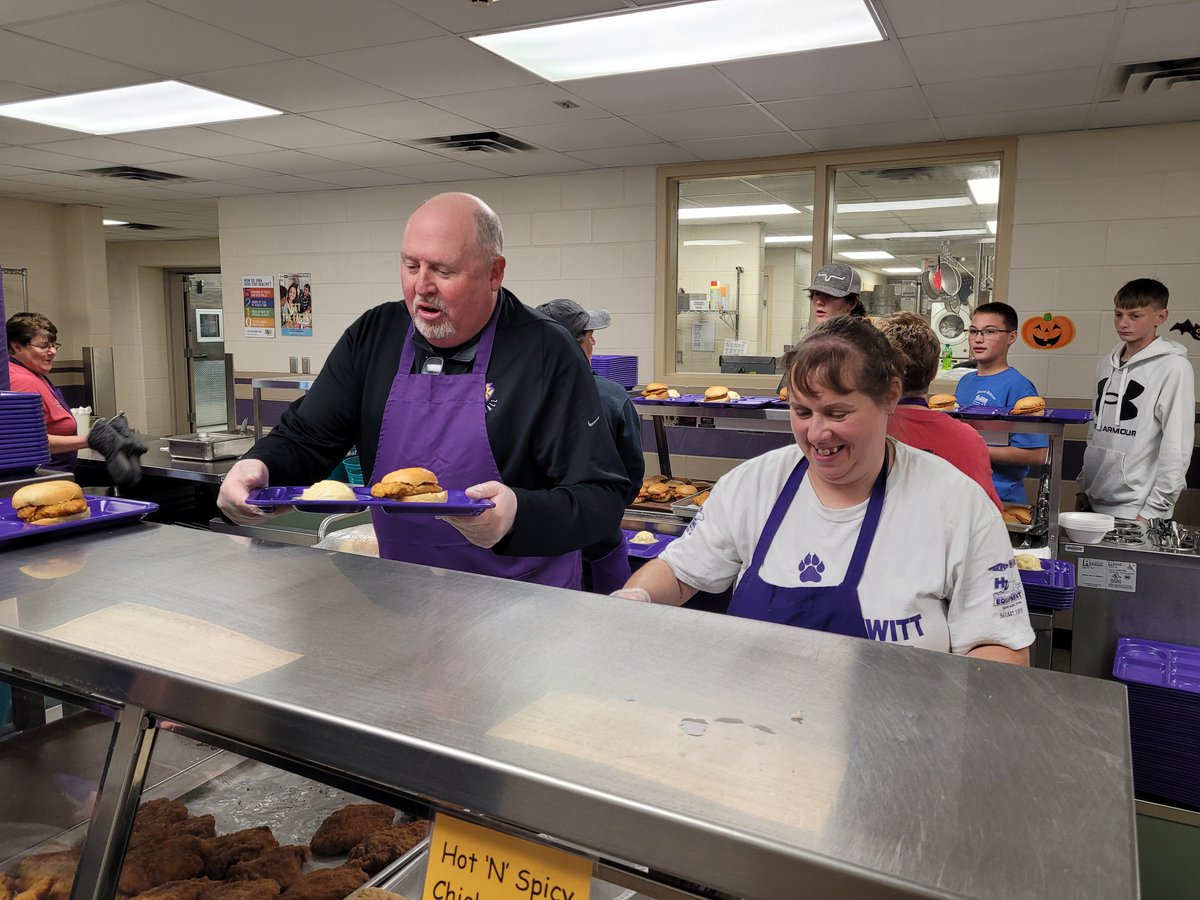 CentralDeWitt's tweet photo. Building student relationships has been the most important thing to Mr. Pickup throughout his 38 years in education. And, after announcing he will retire after the 23-24 school year, he said it’s the students he will miss most. Continue reading at https://t.co/l9cgYBJrC9 https://t.co/KCGjZlAqQ1
