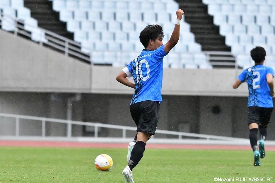 BSSC__FC's tweet photo. 【お知らせ】
弊クラブ所属の石橋克之(4年次生)が2024シーズンよりFC大阪に加入することが内定しました✨

引き続き皆様の熱いご声援よろしくお願いします📣

#びわこ成蹊スポーツ大学サッカー部
#FC大阪
#Jリーグ https://t.co/90uMbGpXD0