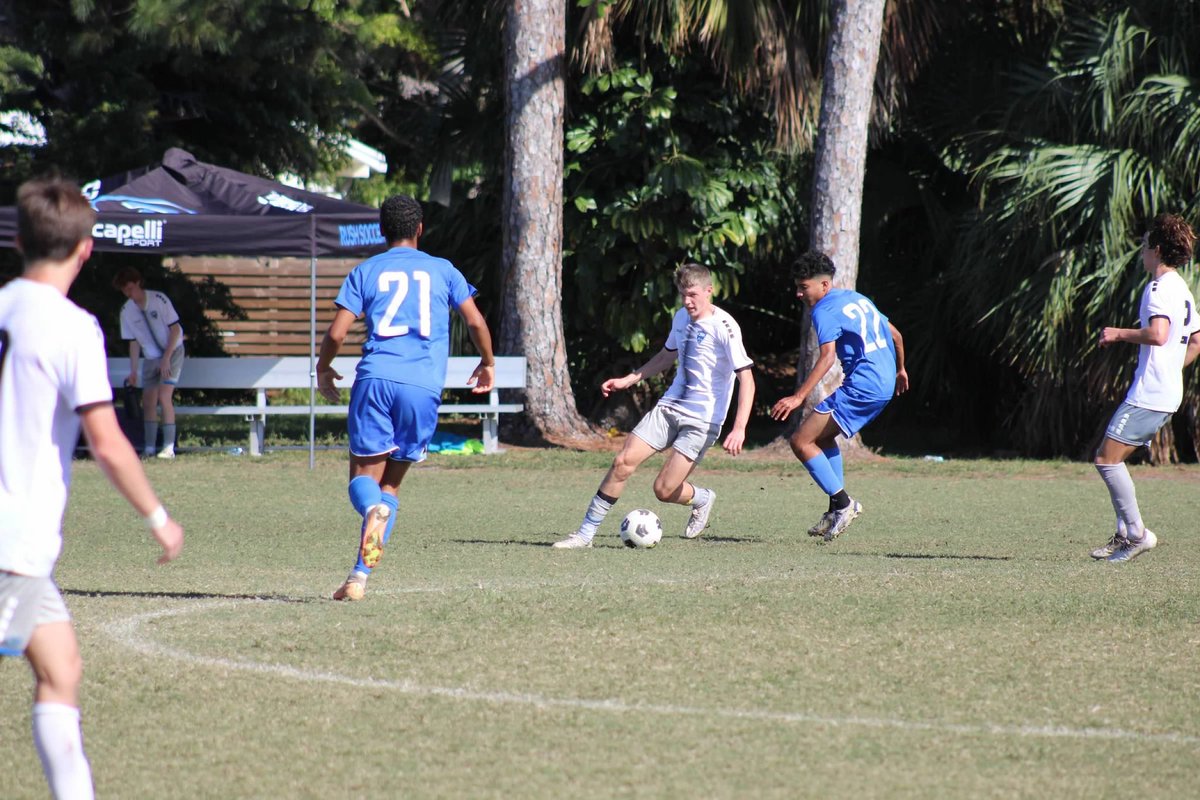 JATomlinson_5's tweet image. Had a great time this weekend playing at the International Rush Cup. I was blessed to be able to play against some of the best competition in the nation. Thank you to everyone who helped put this event on! #RUID
@RushSoccer @Rushselect @cap_rush @12thSports @bstool_somerset