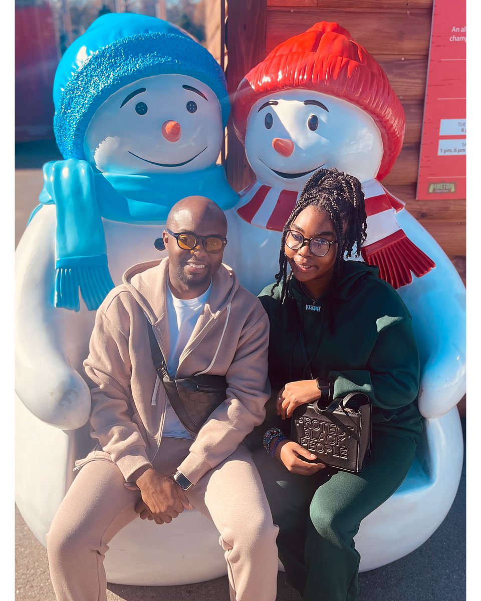 babygirl isn’t a baby anymore. i can’t believe that we’ll have an 18 year old, high school senior in three months. 🤯🫶🏾
•
#JohnjalynLeyanne #Senior2K24 #BabyGirl
