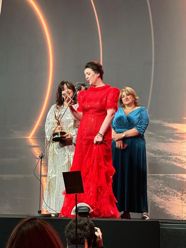 Lisa McGee tweet media