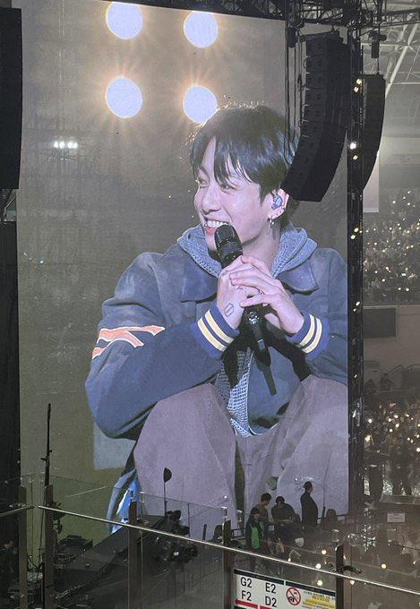 winter17_tkbear's tweet photo. 🐻 Incluso si yo naciera de nuevo, seguiría creyendo en que ARMY es el mejor regalo en mi vida. Gracias, te amo
🐰 Realmente  eres mi vida no puedes ser excluida de mi vida todo lo demás puede desaparecer pero tu no  es por eso que te puse aquí primero estoy mas que agradecido https://t.co/fxp9sTr9Vd