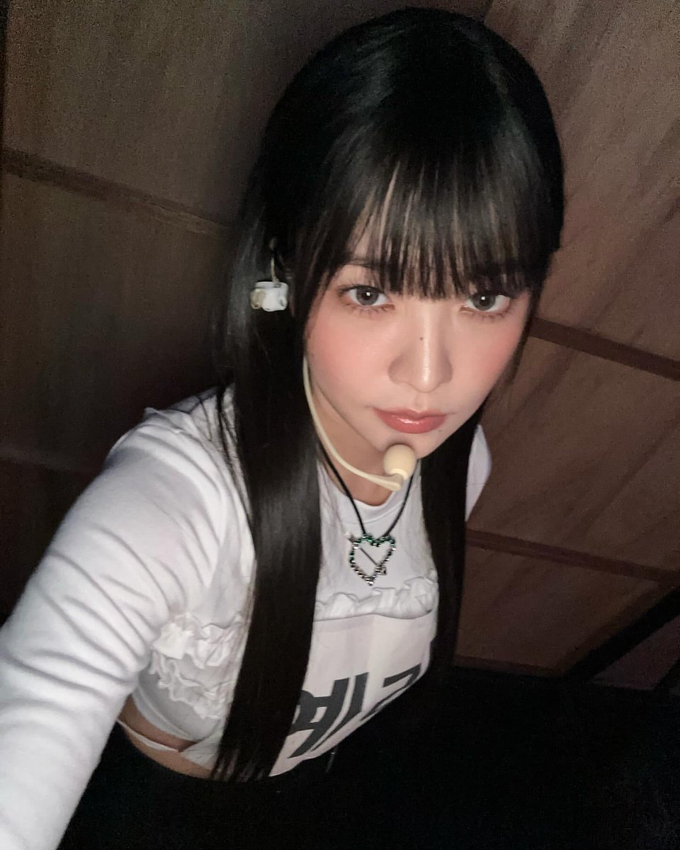 yeristgrm's tweet photo. @RVsmtown [INSTAGRAM POST] - 10P

https://t.co/tWSNBENLj1

@RVsmtown #RedVelvet #레드벨벳 #Yeri #예리 #Chill_Kill 
231121 · 11:57:26 KST https://t.co/MuRJxZYZ6Z