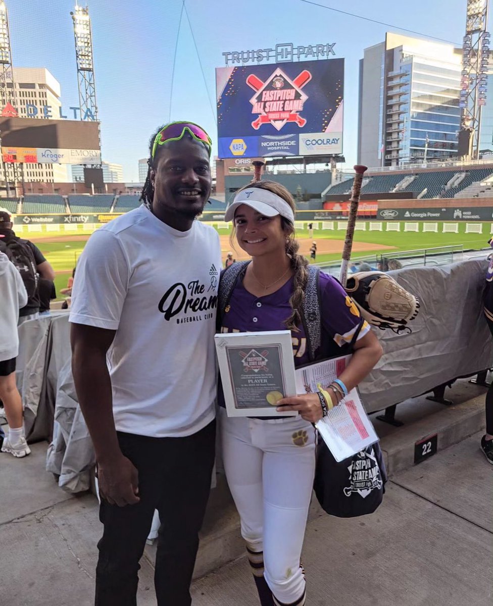 emilyferro22's tweet photo. So honored to represent @WeRVRsoftball one last time at the @gadcsoftball All-State Game!!!! https://t.co/DGHx6M0Lya