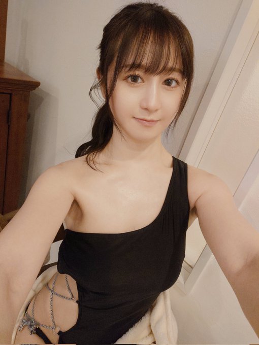 撮影〜〜💪💪  どんな服&hellip;？？ https://t.co/lszd7AQAf4