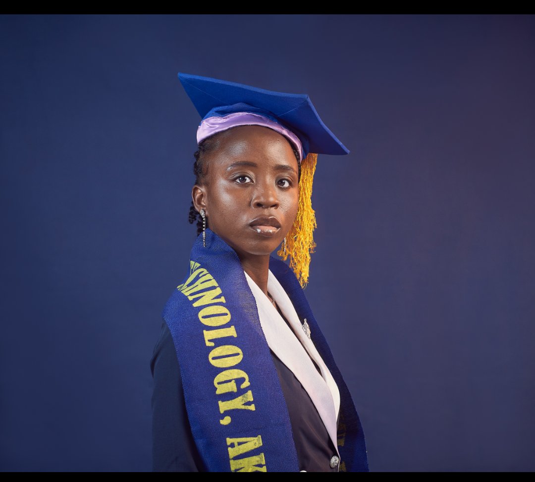 Deborahspeed2's tweet photo. When there is a will, there is a way. The journey began in 2016 with an unwavering commitment to always do my best. Despite the journey of 5 years turning into 7, I achieved a first-class honors in Food Science and Technology. I'm also a professional fashion designer.#futaclass21 https://t.co/kW0PwsWjH9
