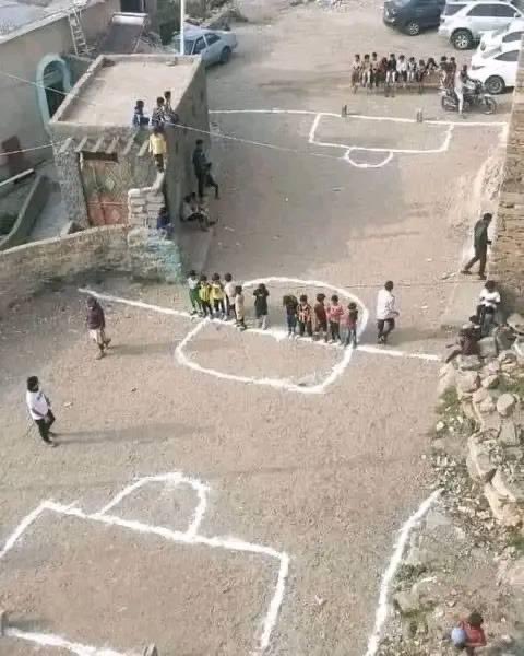 WaltJackman's tweet image. Street football rules The old days :
1. No referee.
2. The game ends either when players are tired or at the Maghrib (sunset) call to prayer.
3. The score is 23-22.
4. A penalty is given if a player swears on god.
5. The chubby person becomes the goalkeeper 😝.
6. If the ball…