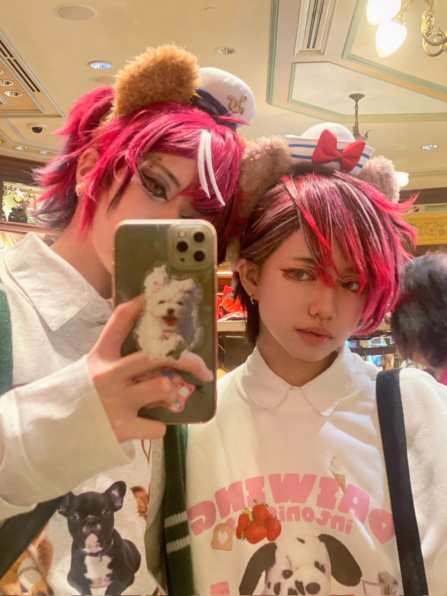 yorumq__'s tweet photo. day &amp; night in HKDL
pio @ReveViede
#milliondrops https://t.co/FoFP0AzPIc