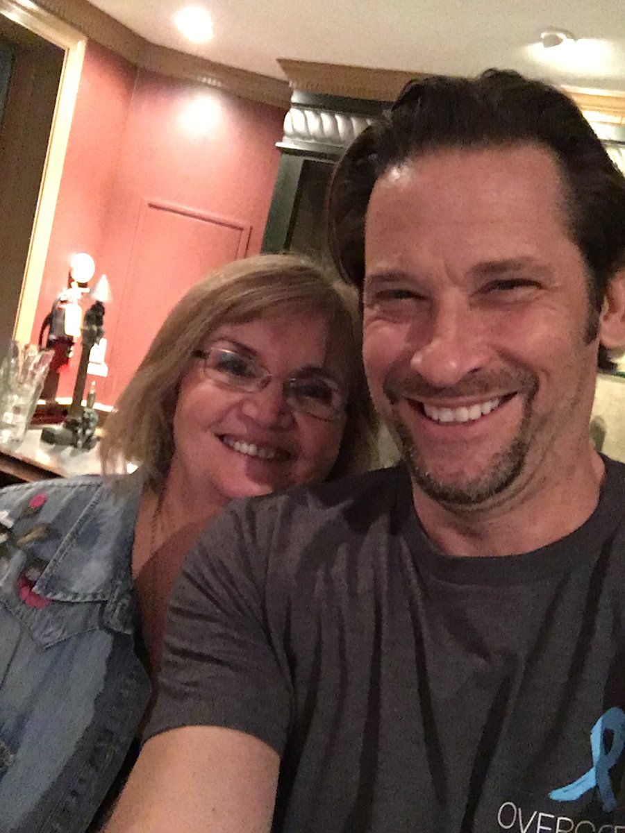CatzforMe's tweet image. So happy to have had the opportunities to meet this incredible, sweet person over the years!! #RogerHowarth is simply the best!!!