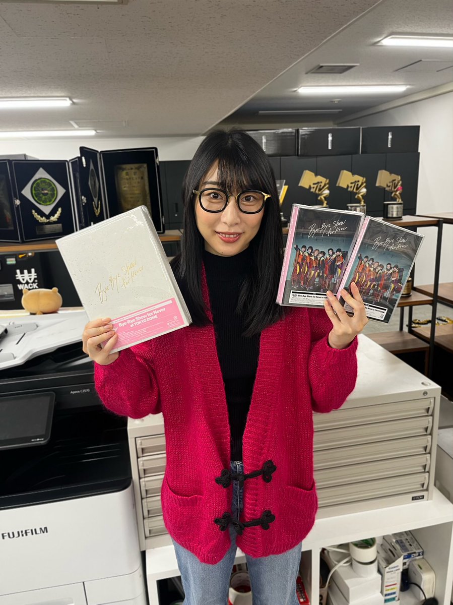 atsuko84_BiSH's tweet photo. 「Bye-Bye Show for Never at TOKYO DOME」フラゲ日だよ〜〜！！！！！！ https://t.co/f5Hu9XulT6