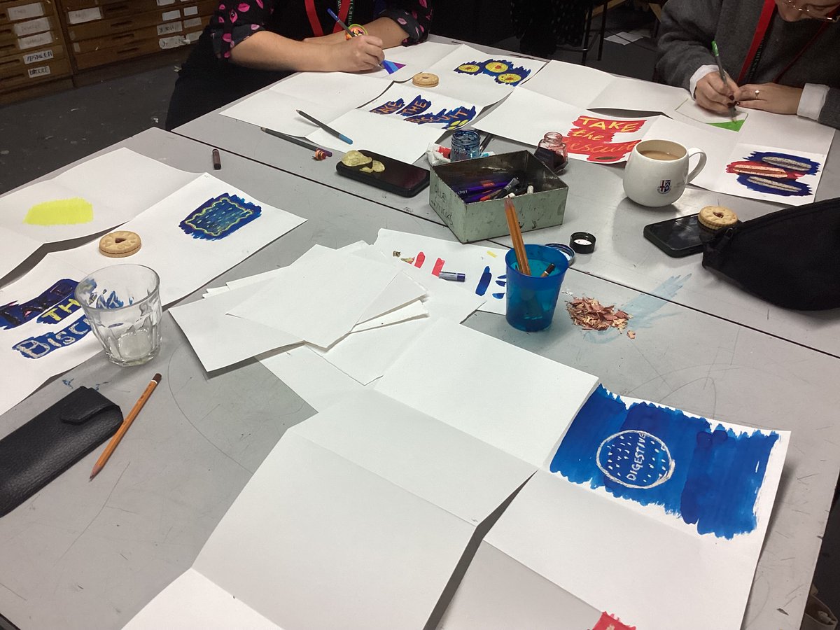 Amaia_Movie's tweet image. We had a productive and creative time with teachers and educators from St Chrstopher&apos;s and Chistlehurst School for Girls in our Art Class for School Staff yesterday evening. #ArtTeaching #ArtTechniques #ArtCPD