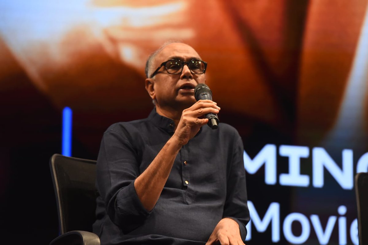 PIB_India's tweet photo. 📸Catch some glimpses from ‘In-conversation’ session on Ae Watam Mere Watan Film with eminent Indian Film Director & Producer Karan Johar, Actress Sara Ali Khan, Filmmaker Kannan Iyer, Producer Apoorva Mehta and Head of Orginals India & South- East Asia, Prime Video, Aparna Purohit

#IFFI54 #IFFI2023 #iffigoa @IFFIGoa @nfdcindia @MIB_India