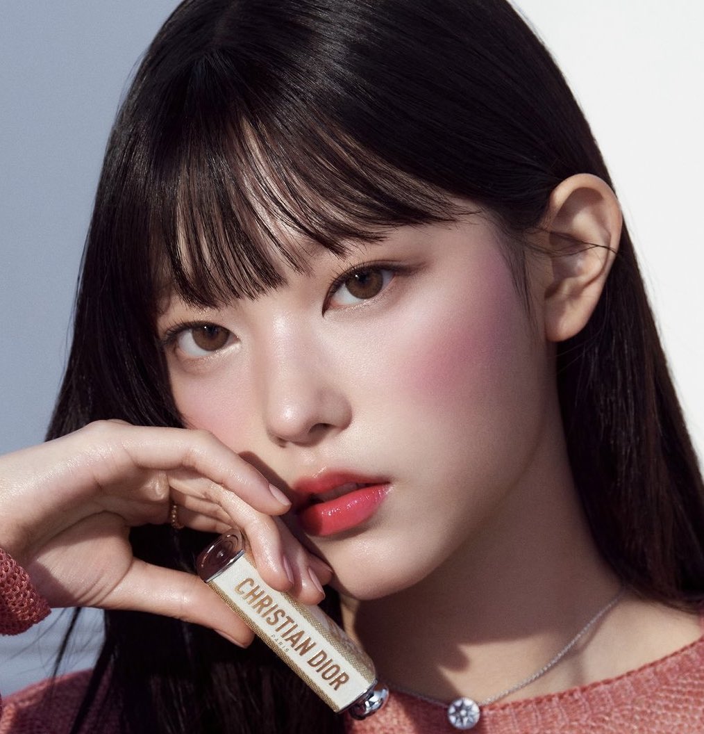 데아 tweet media