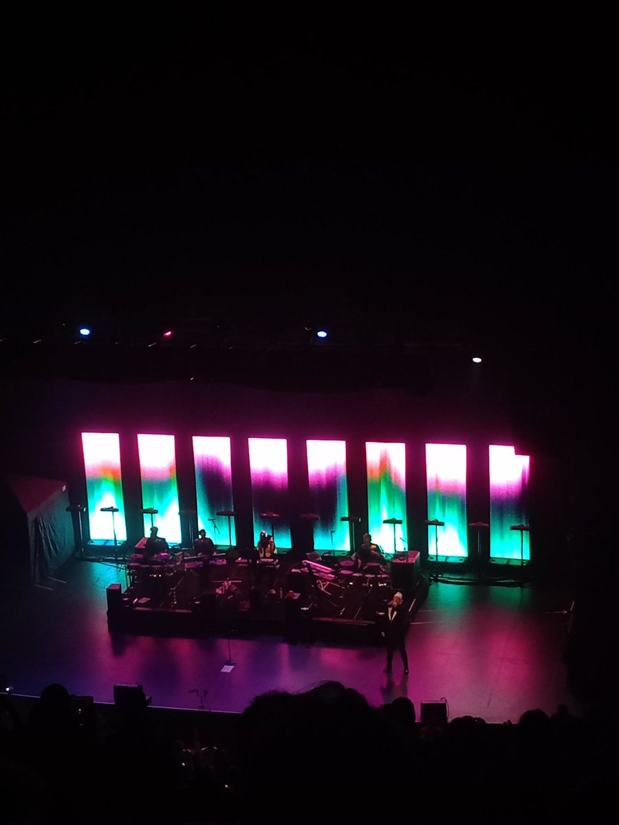 Mayte_BL's tweet photo. Que bueno que Pet Shop Boys dieron concierto solos porque estuvo genia. Todos cantaron en todo momento, se nota cuando se da show a verdaderos fans. https://t.co/n4abMivbca