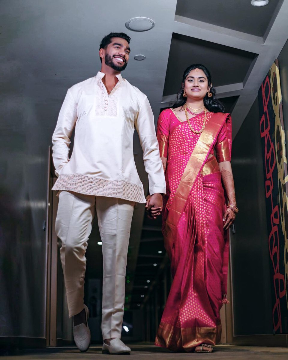 MajidulShikdar's tweet photo. Many many congratulations to Venkatesh Iyer for getting engaged.@venkateshiyer @shruthiraghu
#MenInBlue #venkateshiyer
#CWC2023 #OneFamily
#HardikPandya
#rishabhpant
#RohitSharma
#ViratKholi
#ShubmanGill
#ShreyasIyer
#SuryakumarYadav
#mahammadshami
#ICCWorldCup2023
#MSDhon https://t.co/YeUZcYhJ8p