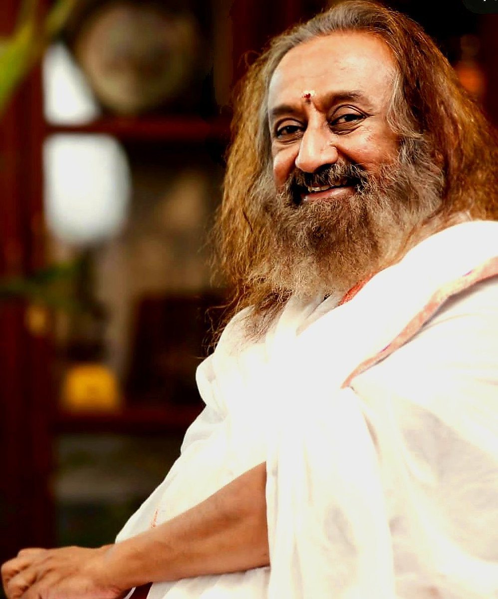 i_am_a_sadhak's tweet photo. When you think that you are very honest and righteous, you become a little stiff inside without even realizing it. 

When you recognise that there are flaws in you, you are then able to accommodate the flaws in others. 

Gurudev @SriSri 🌸 https://t.co/46H4kKVSOZ