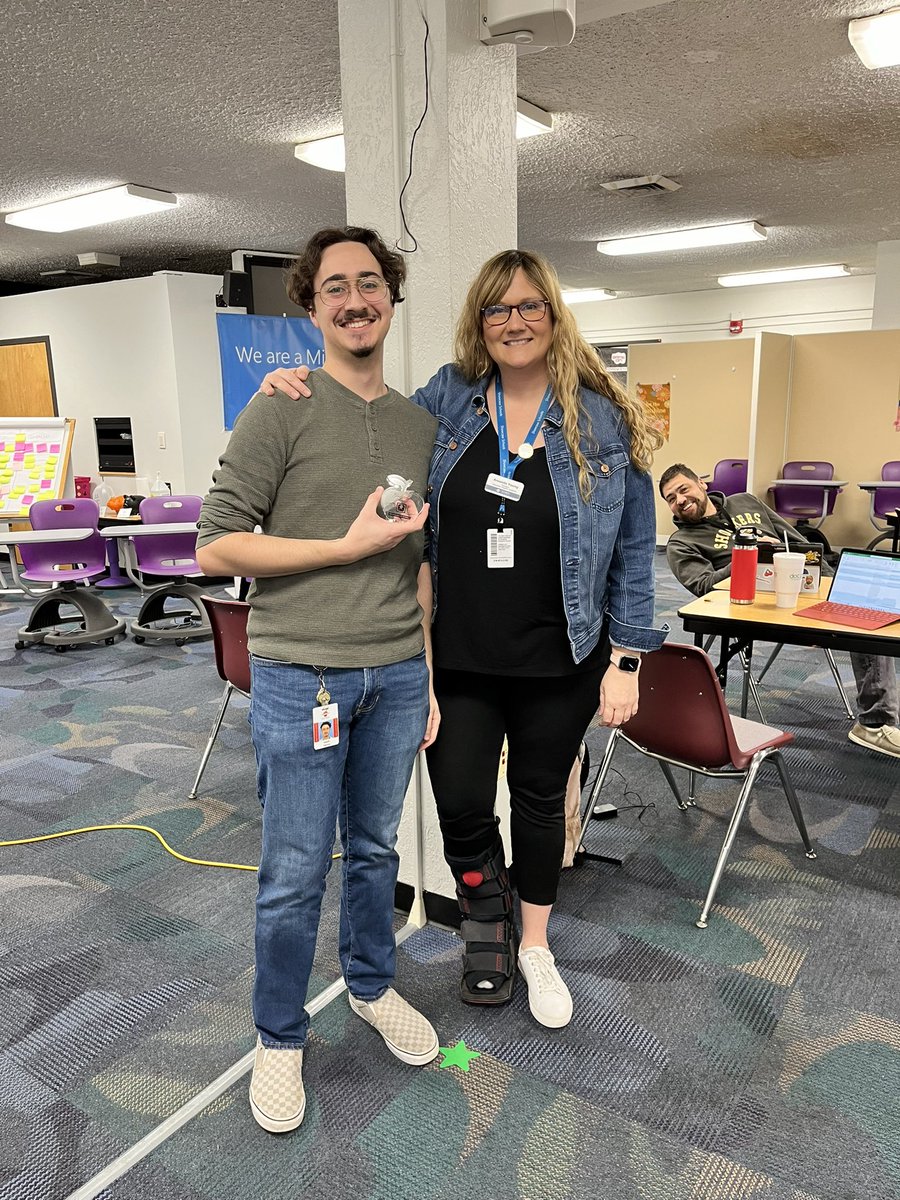 amandajeanyoung's tweet photo. Today @EIChargers we celebrated our #GoodApple awards. The staff voted and @jessicalea2 and Isaiah were honored today. Jess is an integral part of our school. Isaiah is a @wsutech intern who has taken his role and soared! We are thankful! https://t.co/qcuYHXOrlQ