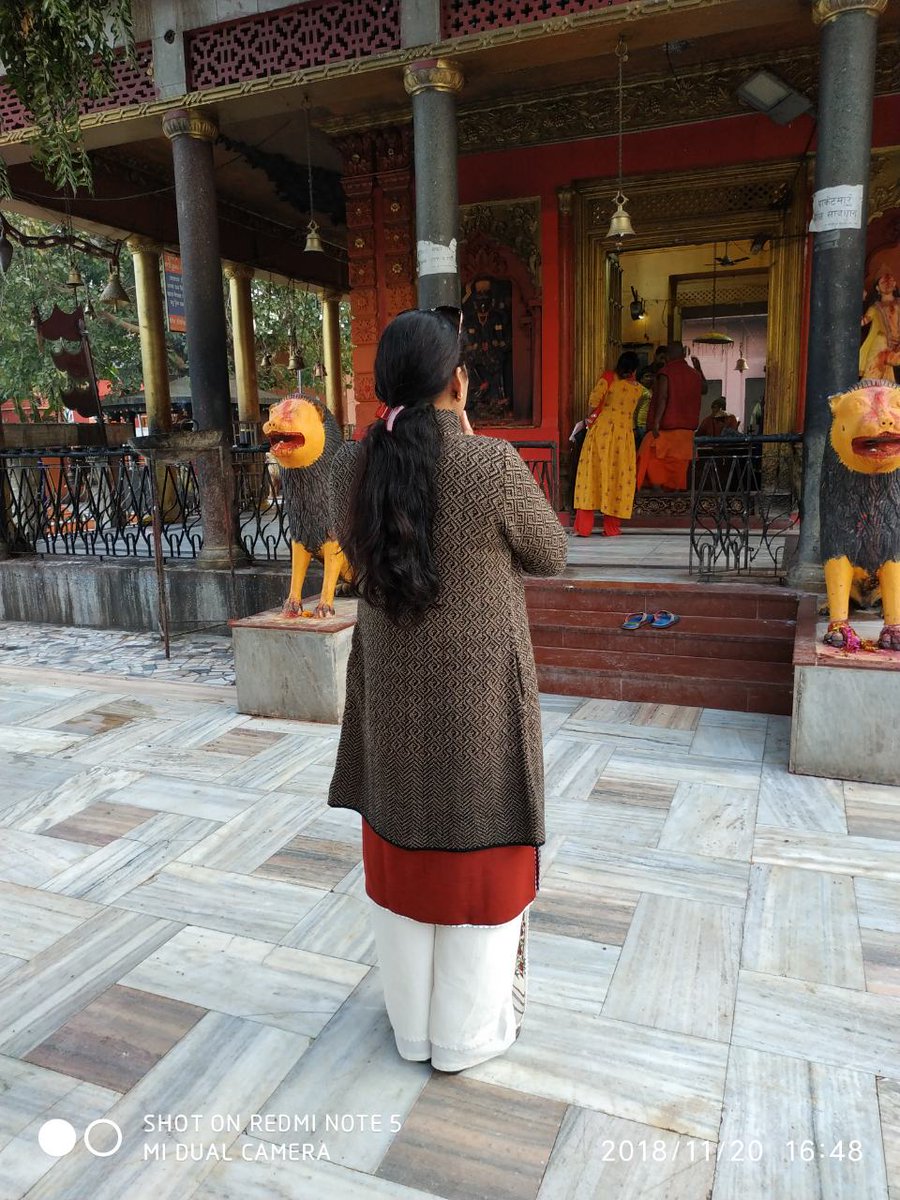 मान्छेमा जिवन जिउने उर्जामा कमि भएकै बेलामा प्राकृतिक उर्जा भर्न बनाइएका उपचार केन्द्र हुन मन्दिर❤️
#जय_माँ_बाग्श्वरी 🙏
#नानी ❣️