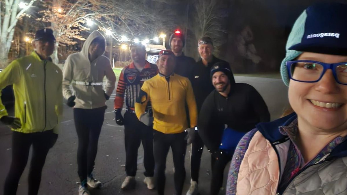 MichaelMareagle's tweet photo. Final planned group trail run for the season. It’s been fun. Looking forward to some impromptu trail runs this winter

#trailrunning #runninginthedark #run #running #outdoors #optoutside https://t.co/tuWxHTNuMI