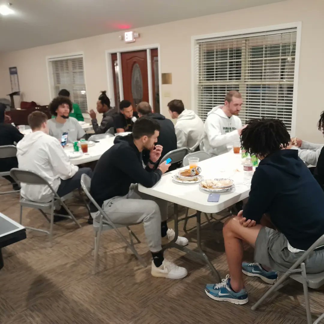 UAMWFC's tweet photo. Thank you to the Monticello Church of Christ who fed the UAM Men's Bashetball team tonight at WFC. https://t.co/6Mab5atEYm