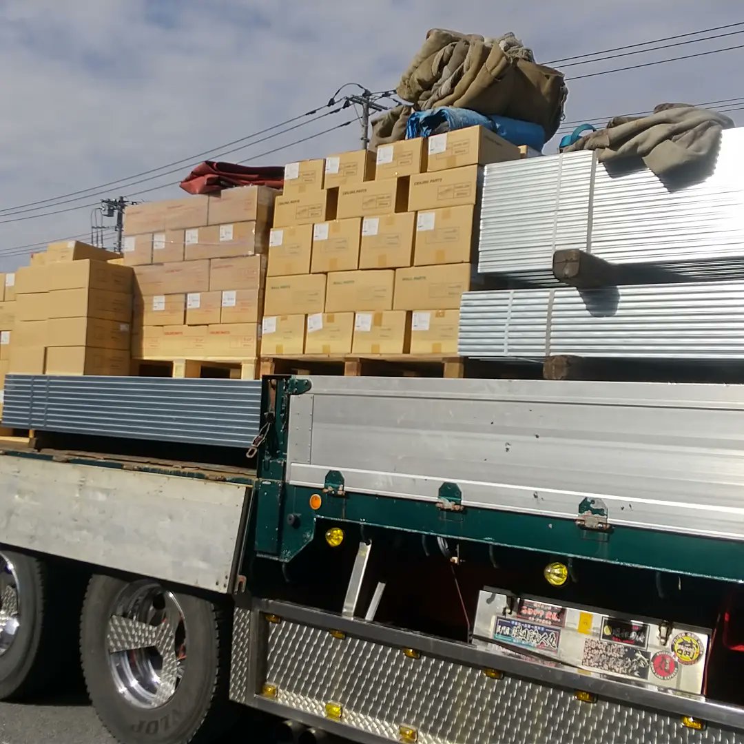 yumekoihime's tweet photo. イタバネには良くない荷物じゃないかい？
とりま稲敷セット完了名古屋向けー！ https://t.co/cXDNKshcNT