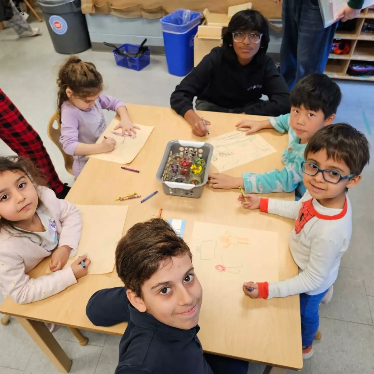 StAgnesYcdsb's tweet image. Bullying Awareness and Prevention Week- Spending time with my buddy!!! Gr. 8s working alongside Ms. Vinci's FDK class. #kindnessposters #precious