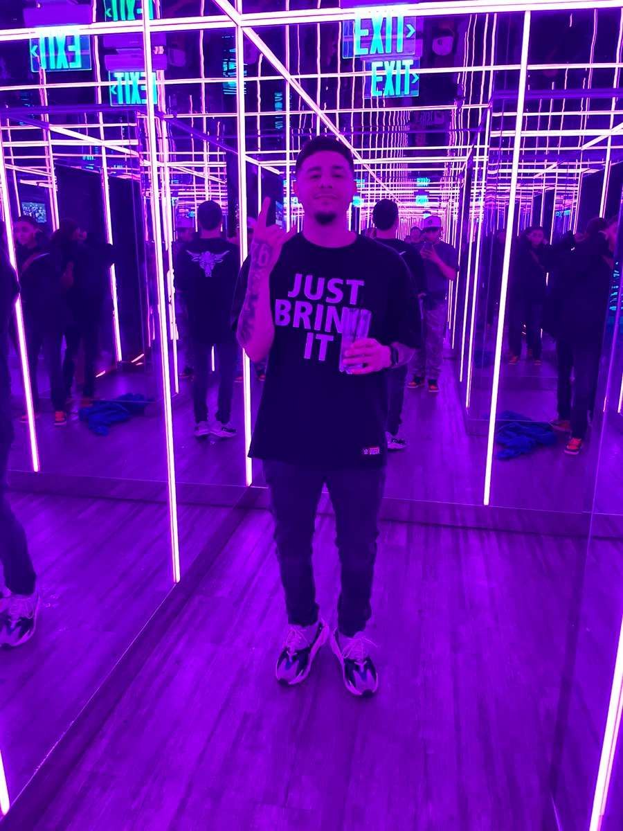 prospect_killer's tweet photo. Let me tell you how it feels to be fucking great. https://t.co/n7t5znoD5E